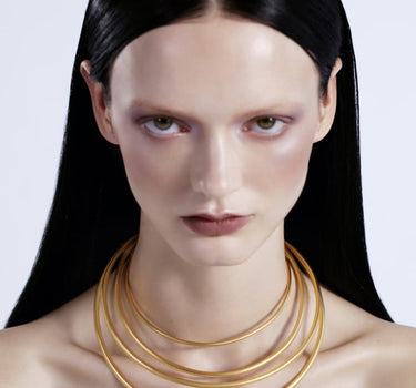 Gargantilla de oro en espiral