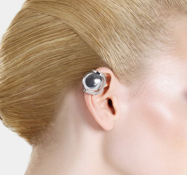 Casa Batlló ball earcuff in silver