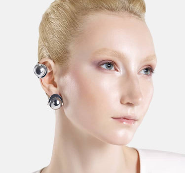 Casa Batlló ball earcuff in silver