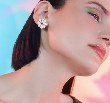 White and Gold Daisy Stud Earrings