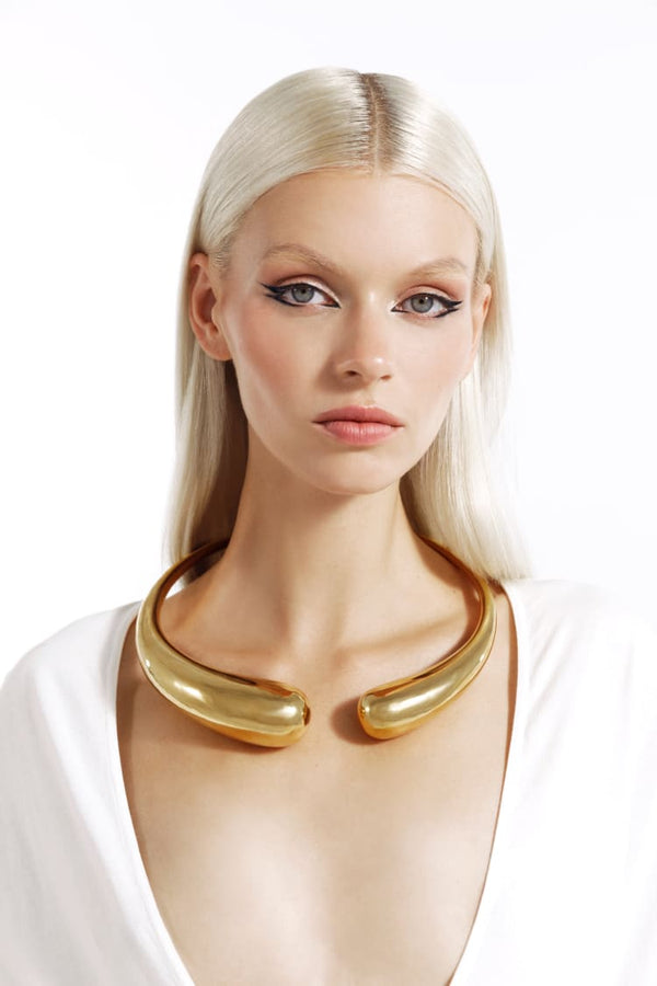 torque large necklace in gold