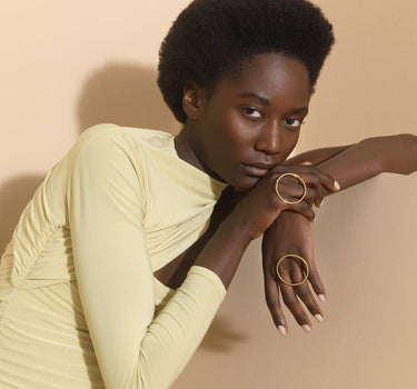 Anillo redondo de oro