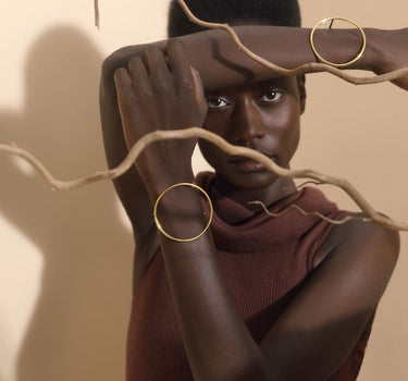 Brazalete redondo de oro