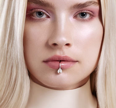 Drop Fake Lip Cuff - silver