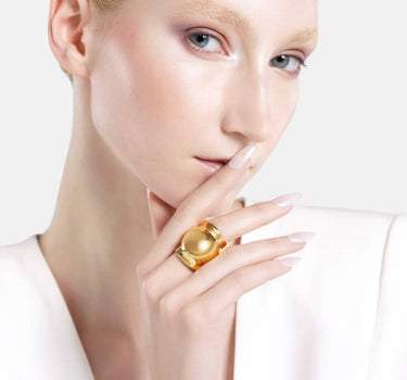 Casa Batlló ball ring in gold