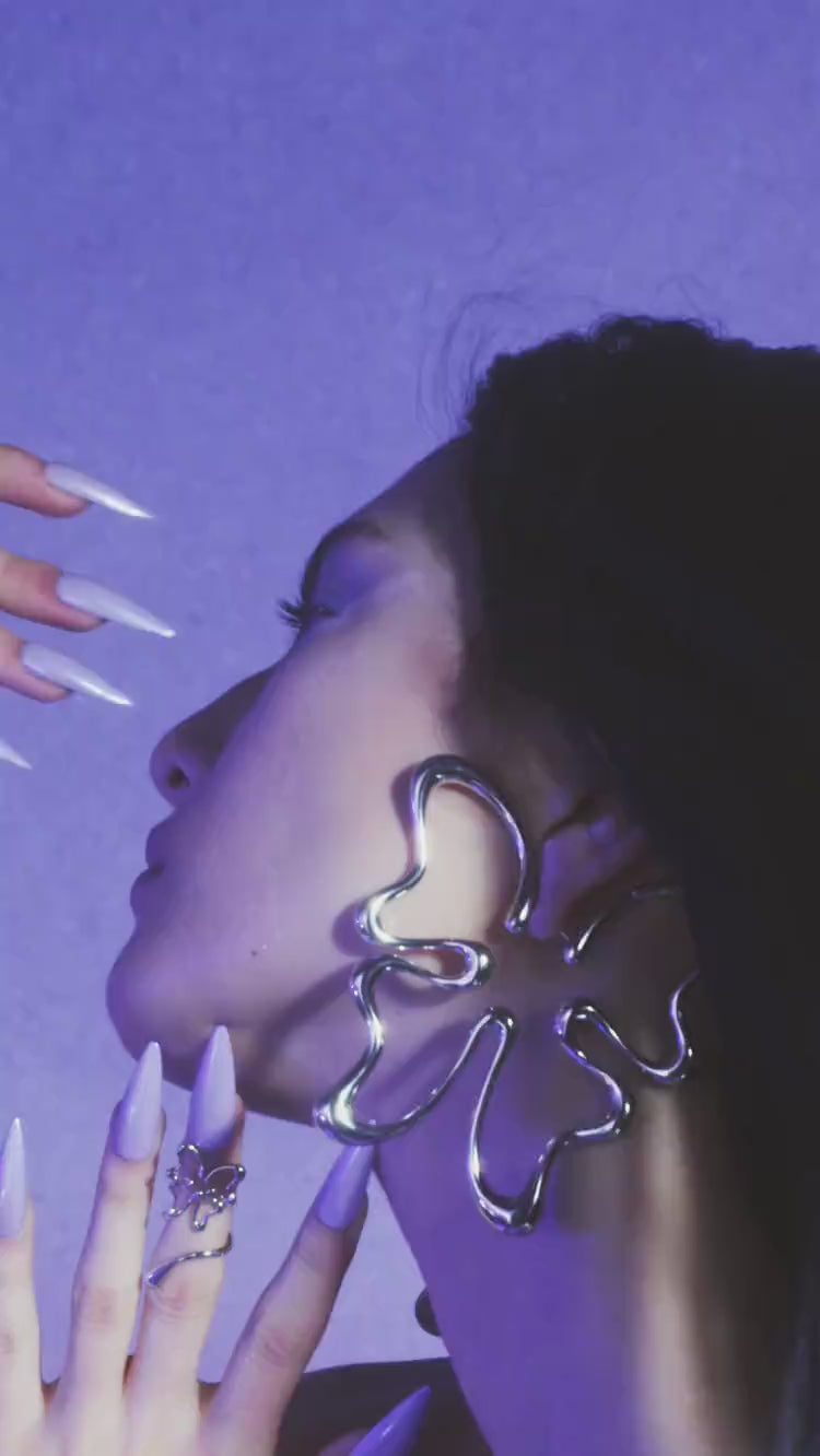 Pendiente grande de mariposa de plata