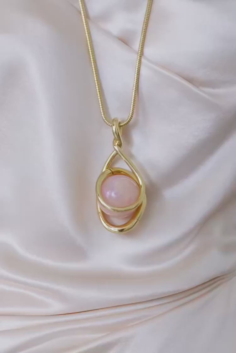 Powerful Interchangeable Gemstone Pendant in Gold