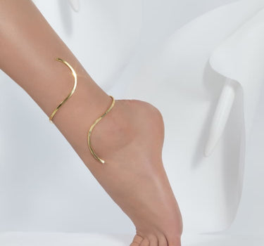 Spiral ankle bracelet in 18K gold finish