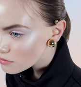 Circle ear cuff in 18K gold finish