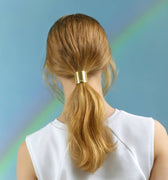 Ponytail cuff in 18K gold finish (Small)