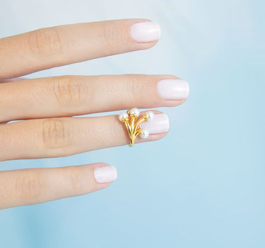 pearls nail ring