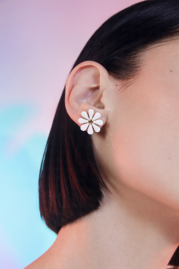 daisy stud earrings in white and gold
