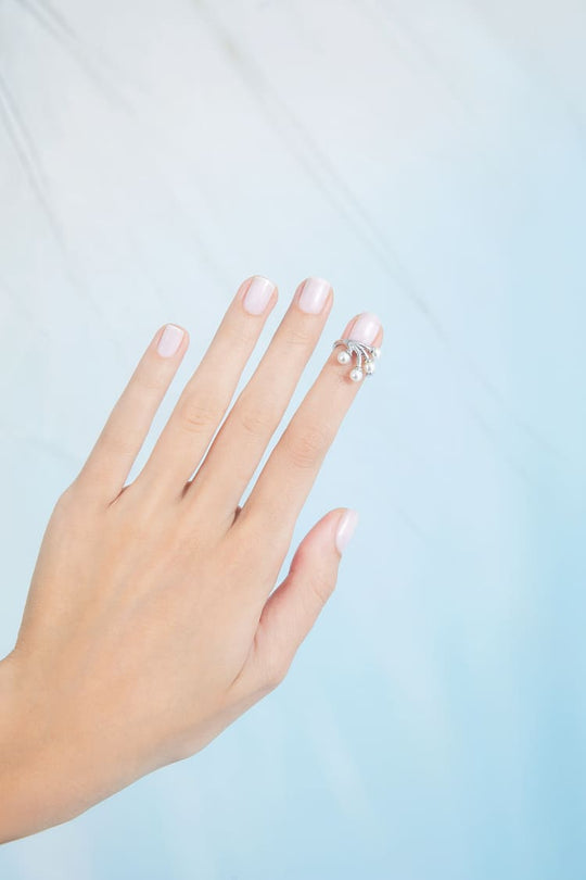 pearls nail ring in silver
