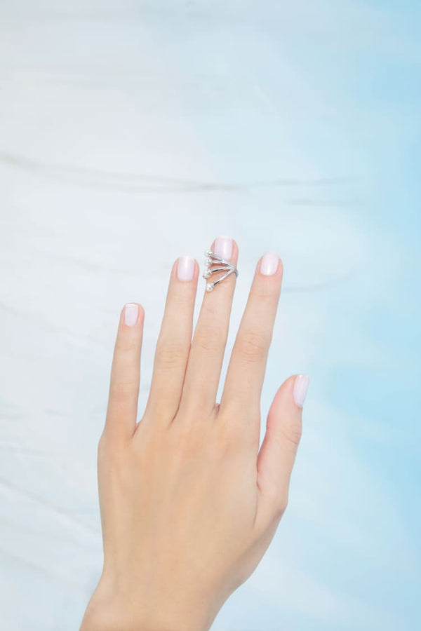 pearl tiara nail ring in silver