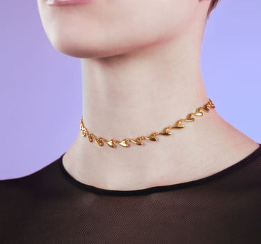 heart chain choker in gold