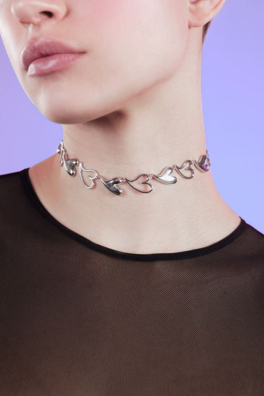 heart choker necklace in silver