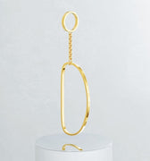 Finger chain hand jewelry in gold